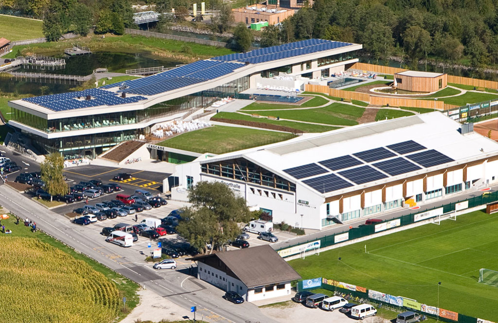 Solarstromanlage-Sporthalle_1